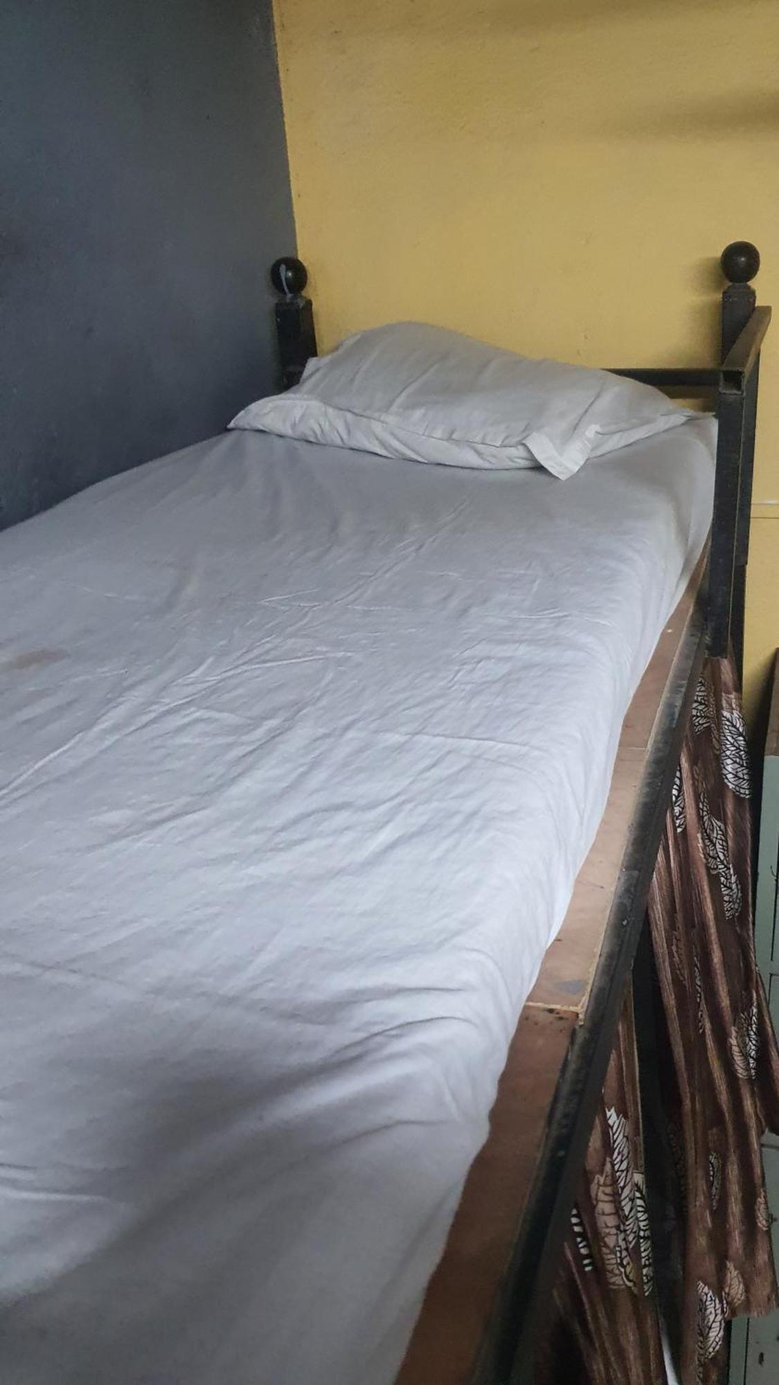 Bapuji Dormitory Hostel Mumbai Exterior photo