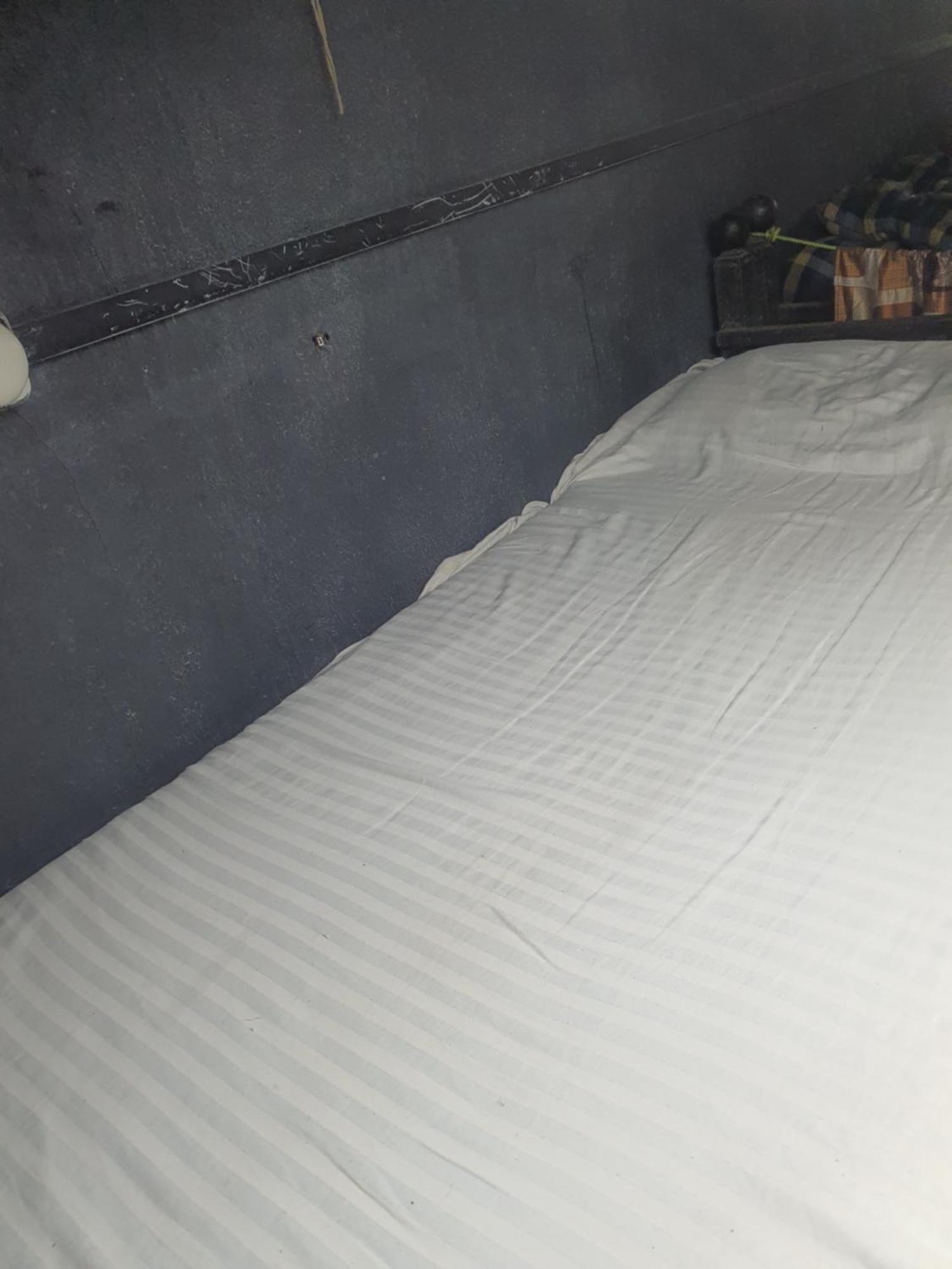 Bapuji Dormitory Hostel Mumbai Exterior photo